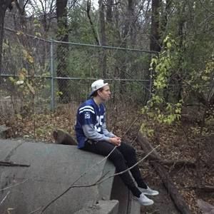 Meet your Posher, Phillip